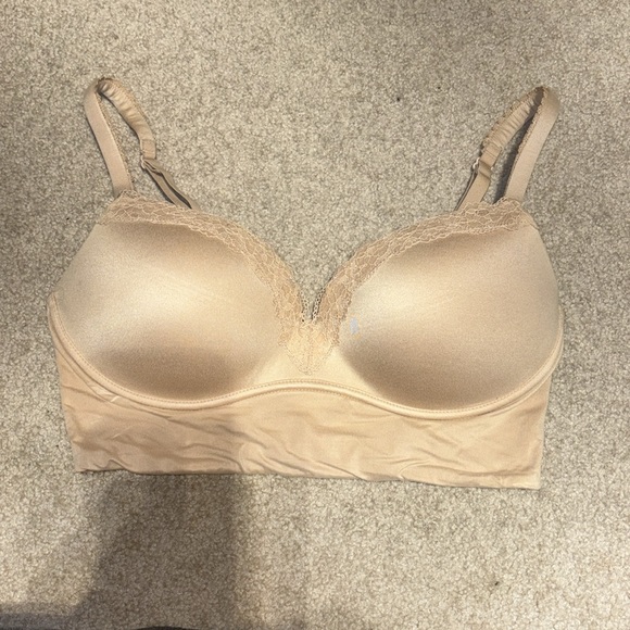 Victoria’s Secret Wireless Push Up Bralette - Picture 2 of 7